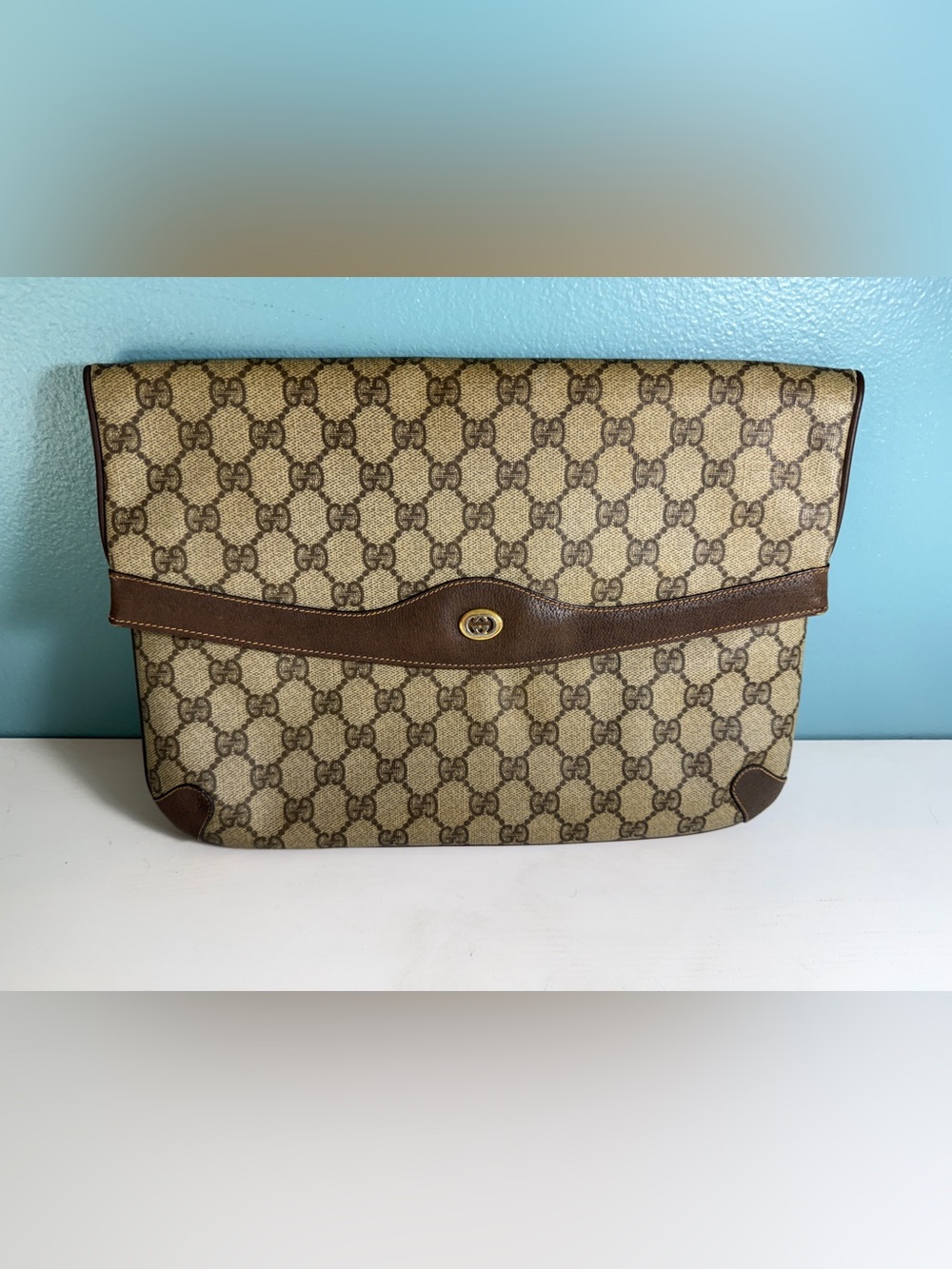 Authentic Gucci GG Vintage Envelope Clutch